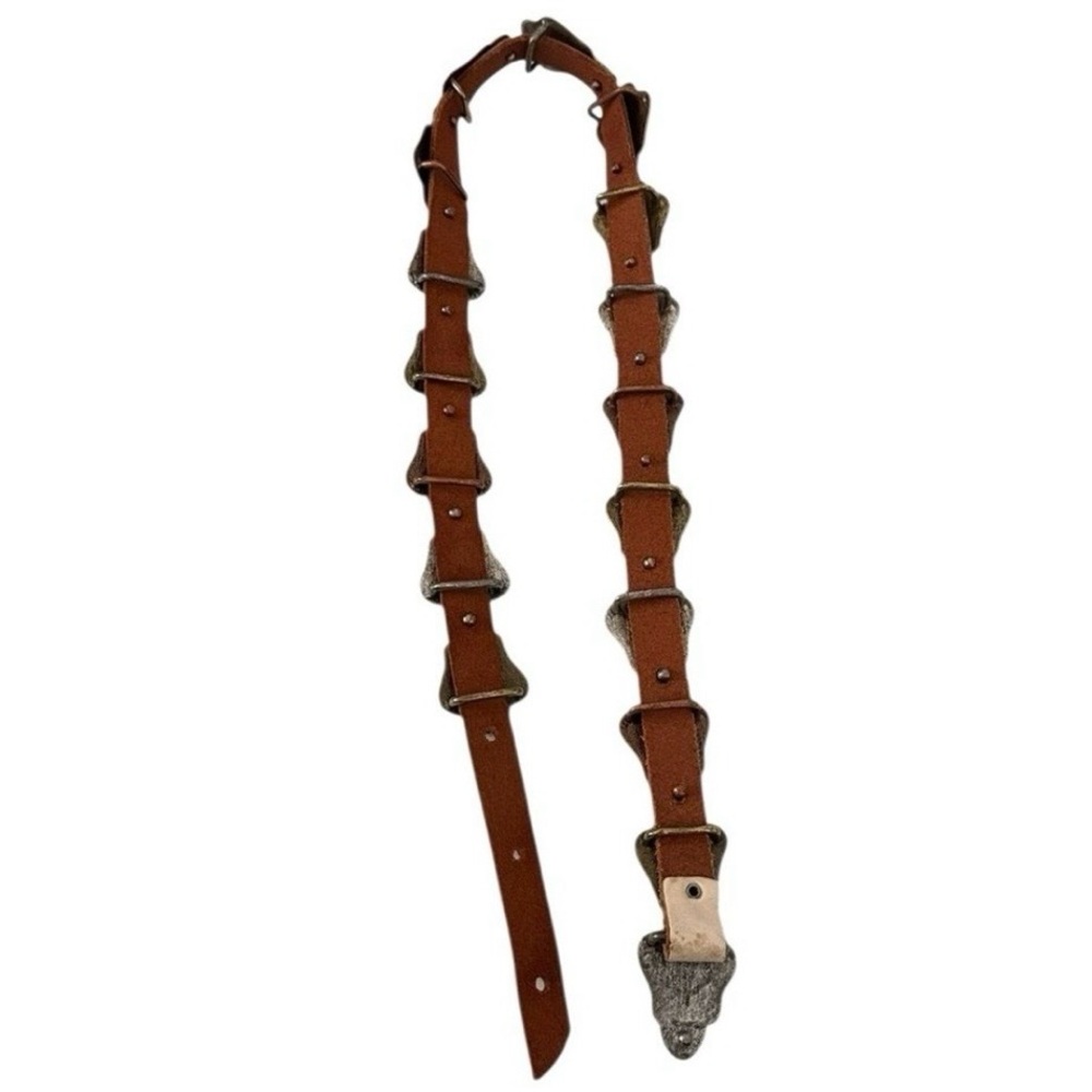 Source Unknown Brown Leather Belt with Gold-Toned Conchos - Picture 3 of 10